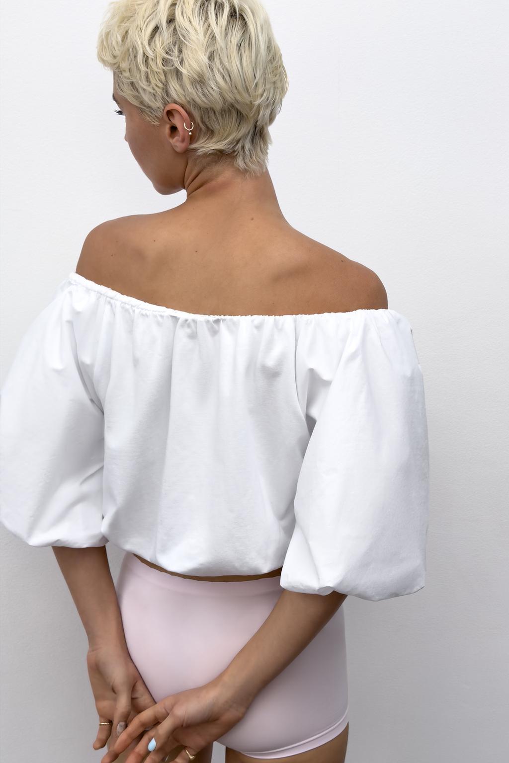 ТОП ИЗ ПЛОТНОГО ХЛОПКА ОБЪЕМНОГО КРОЯ