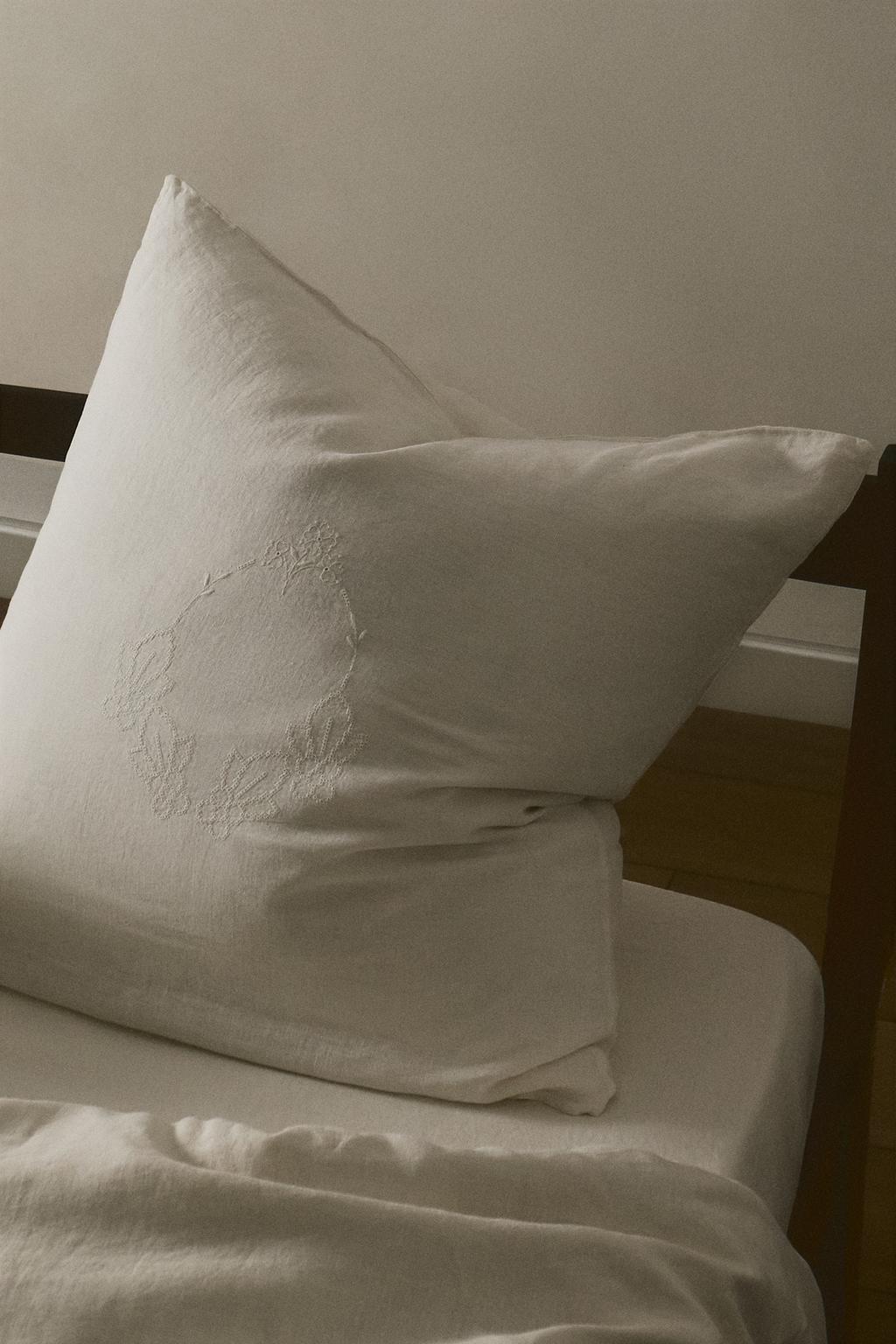 Наволочка из мятого льна