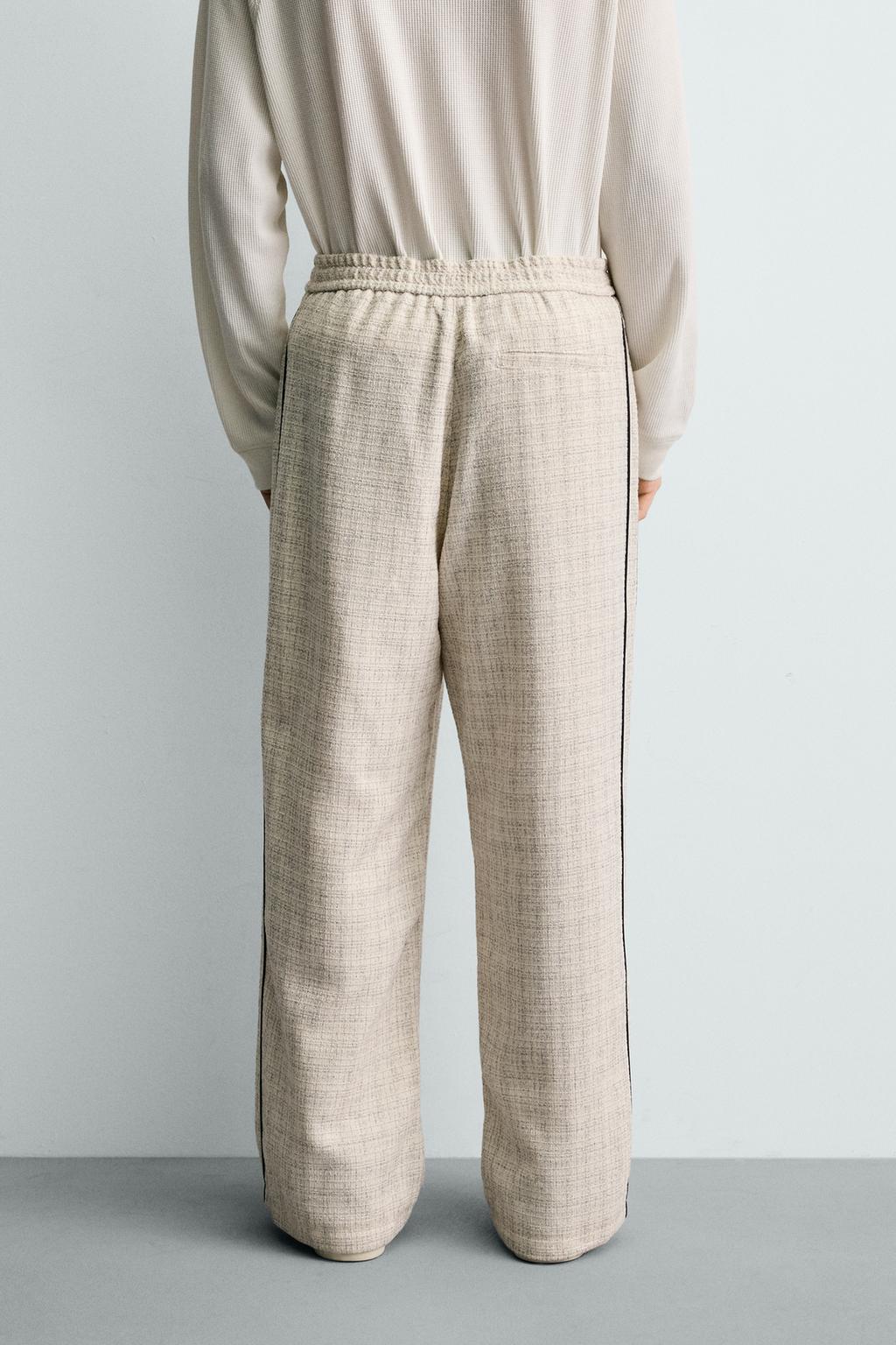 БРЮКИ-ДЖОГГЕРЫ С КОНТРАСТНЫМИ ЛАМПАСАМИ