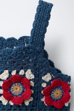 Топ с цветочными деталями из кружева кроше- Заказать в России