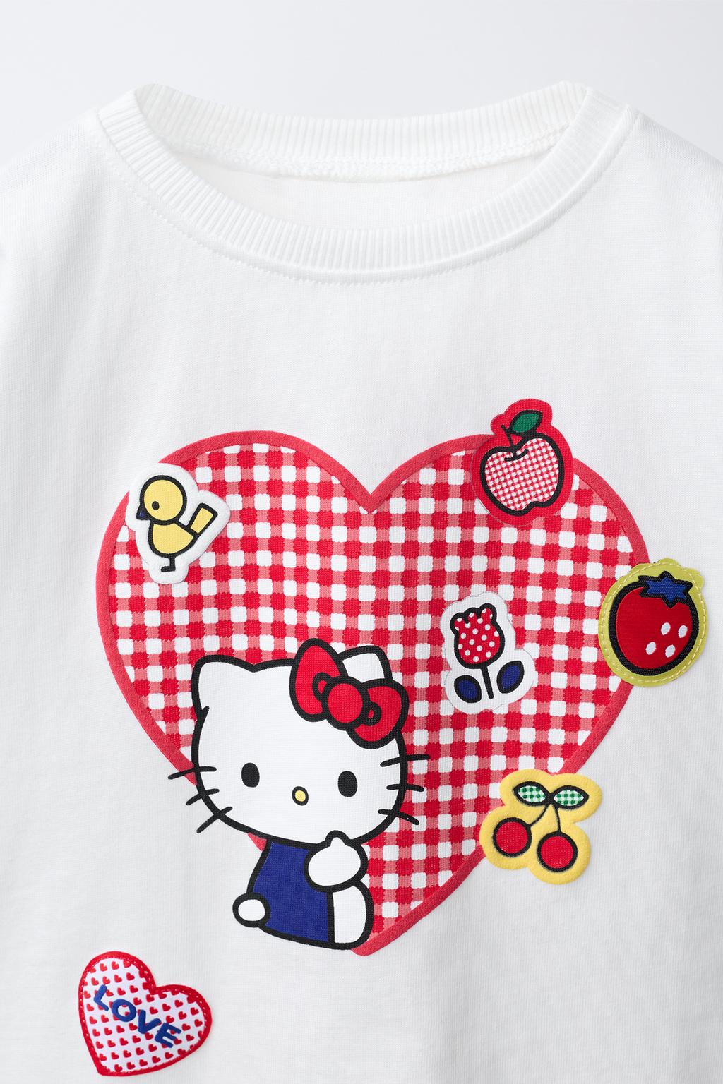 ФУТБОЛКА С СЕРДЦЕМ ВИШИ HELLO KITTY ©