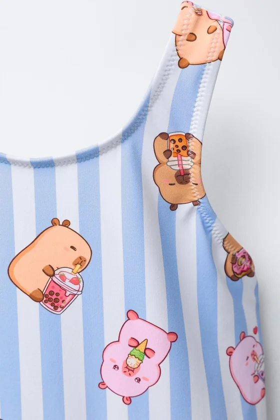 2-6 ЛЕТ/КУПАЛЬНИК В ПОЛОСКУ С КАПИБАРОЙ CAPYFUN ©