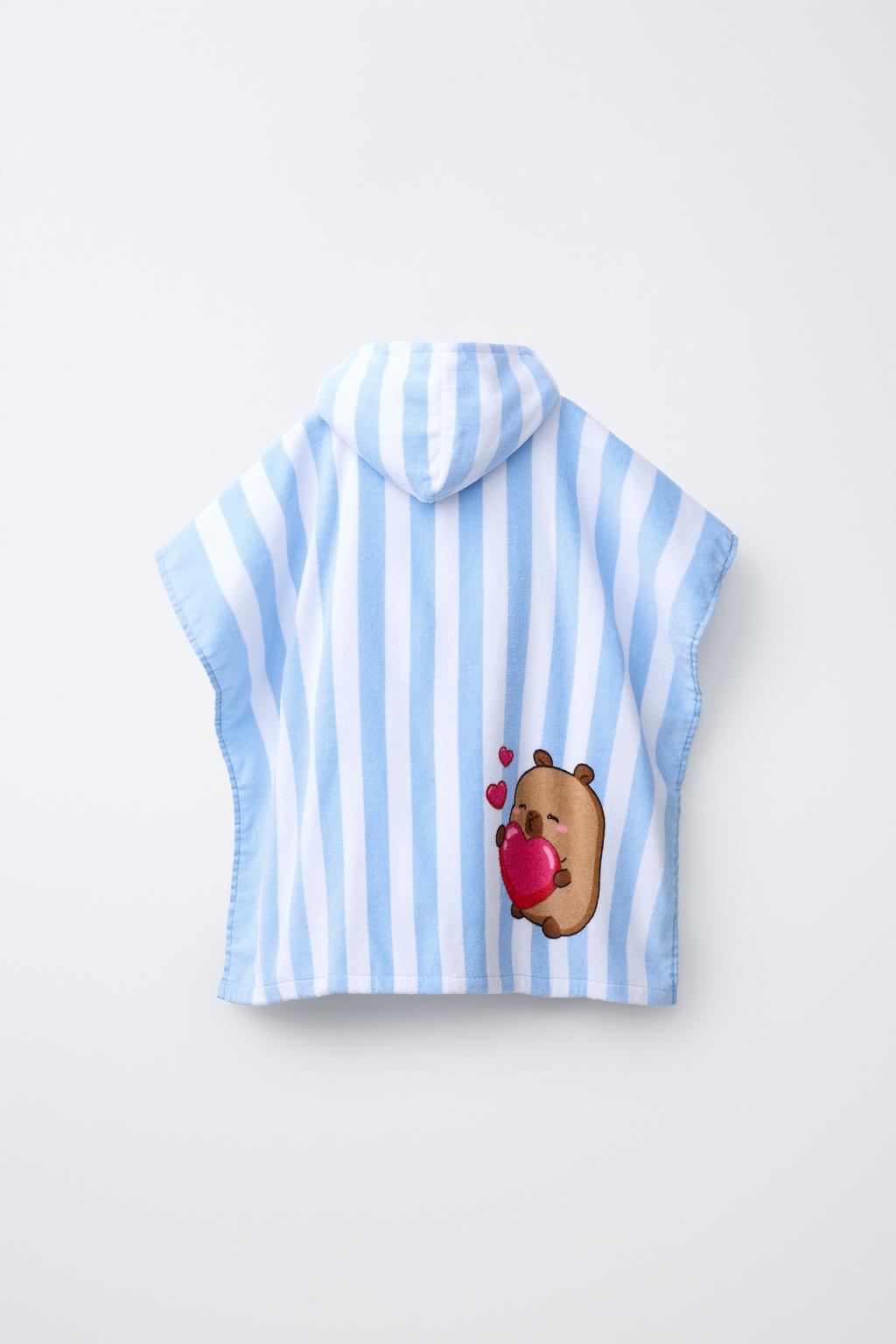 ПОЛОТЕНЦЕ-ПОНЧО В ПОЛОСКУ С ПРИНТОМ «КАПИБАРА CAPYFUN ©»