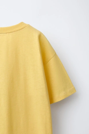 Футболка с анималистичным рельефным принтом