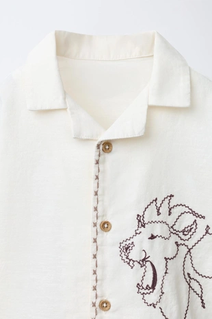 Рубашка с вышитым львом- Заказать в России