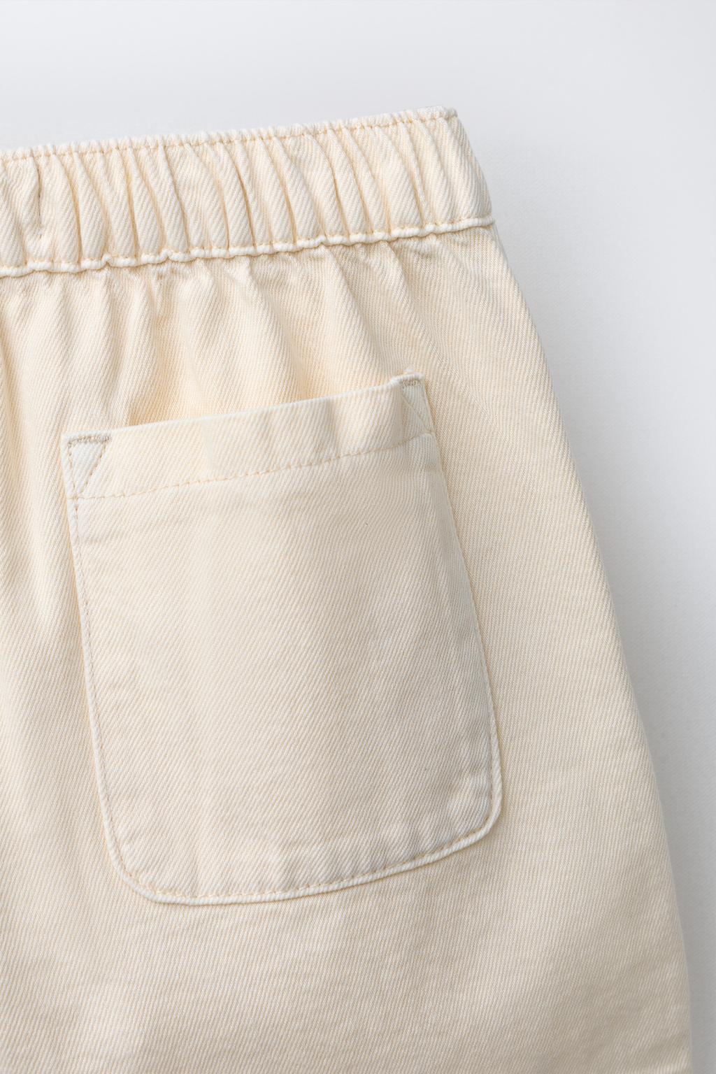 ШОРТЫ-БЕРМУДЫ С ПЕРЕКРЕЩИВАЮЩИМСЯ ПОЯСОМ