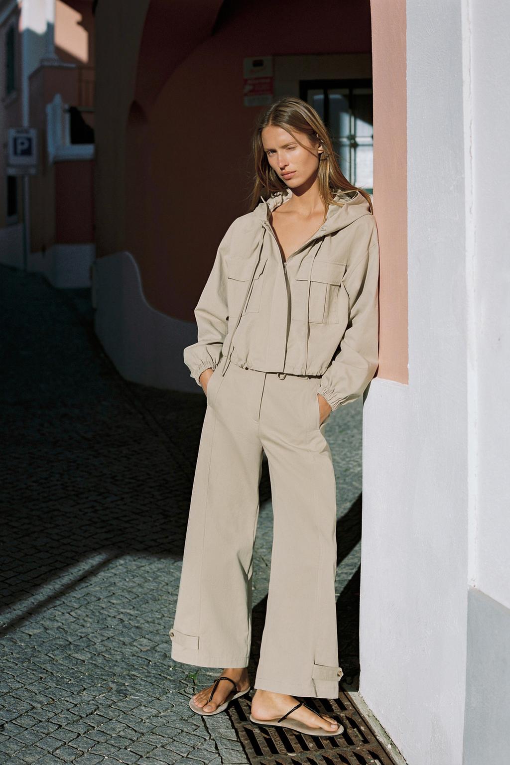 КУРТКА-БАЛЛОН С КАПЮШОНОМ