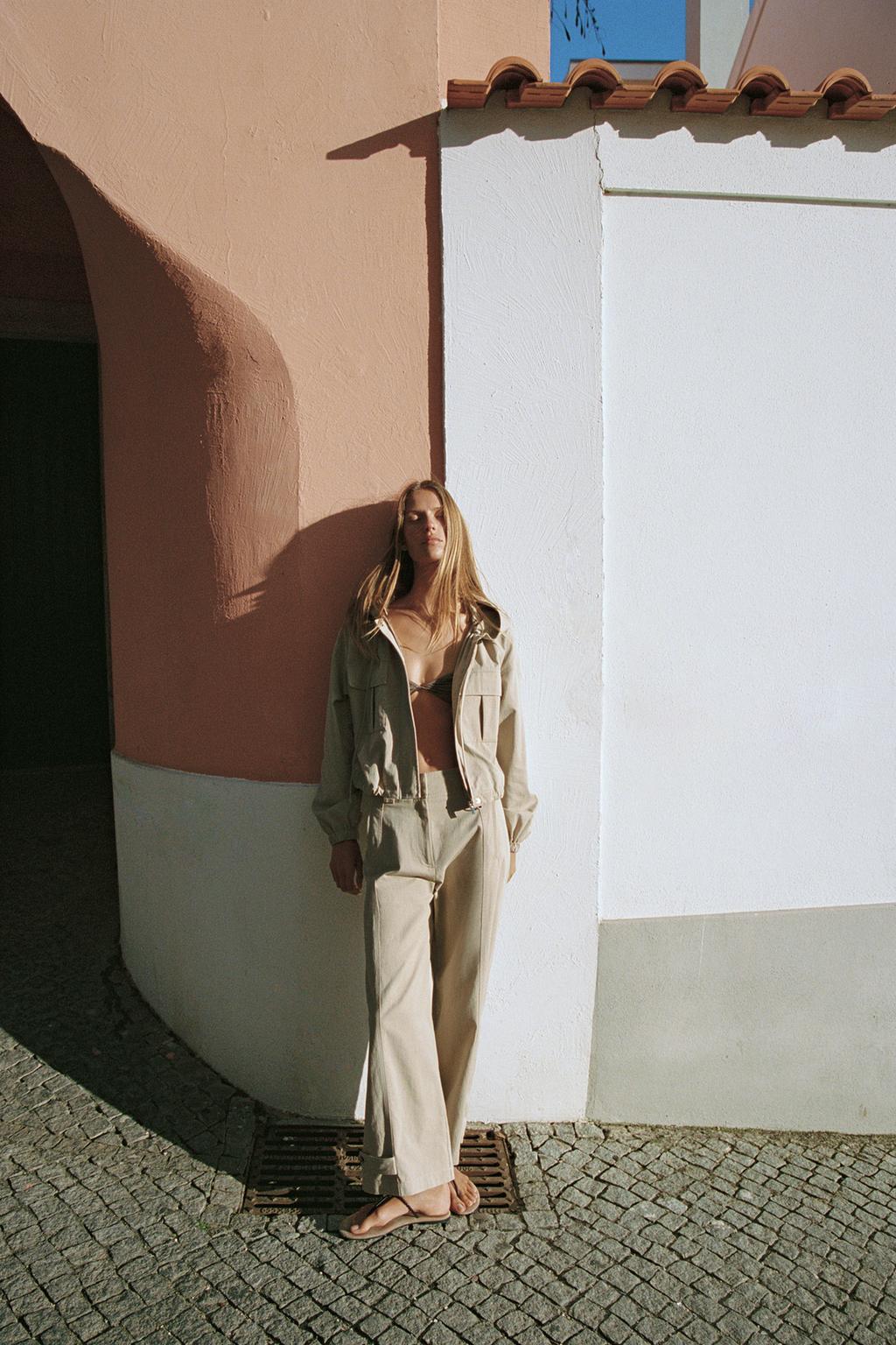 КУРТКА-БАЛЛОН С КАПЮШОНОМ