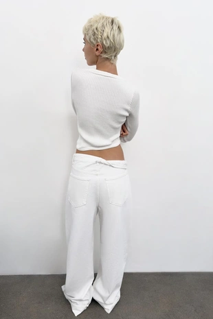 Укороченный топ с асимметричным низом- Заказать в России