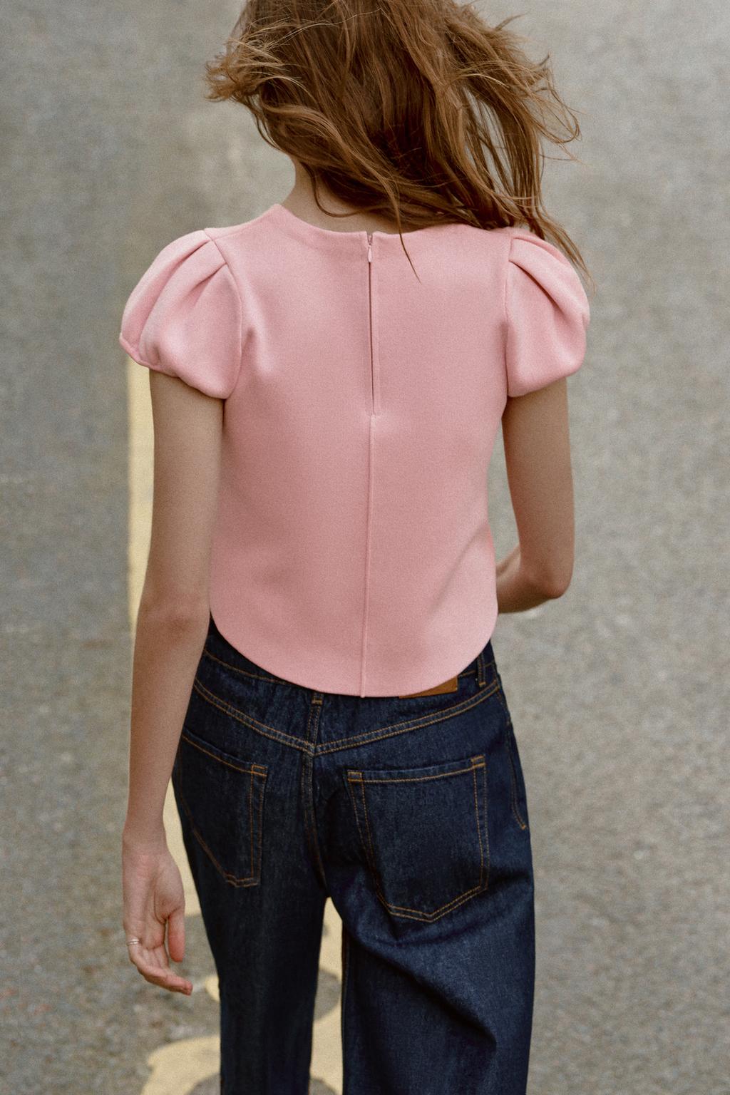 ТРИКОТАЖНЫЙ ТОП С ОБЪЕМНЫМИ РУКАВАМИ