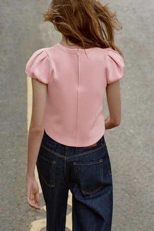 Трикотажный топ с объемными рукавами- Заказать в России