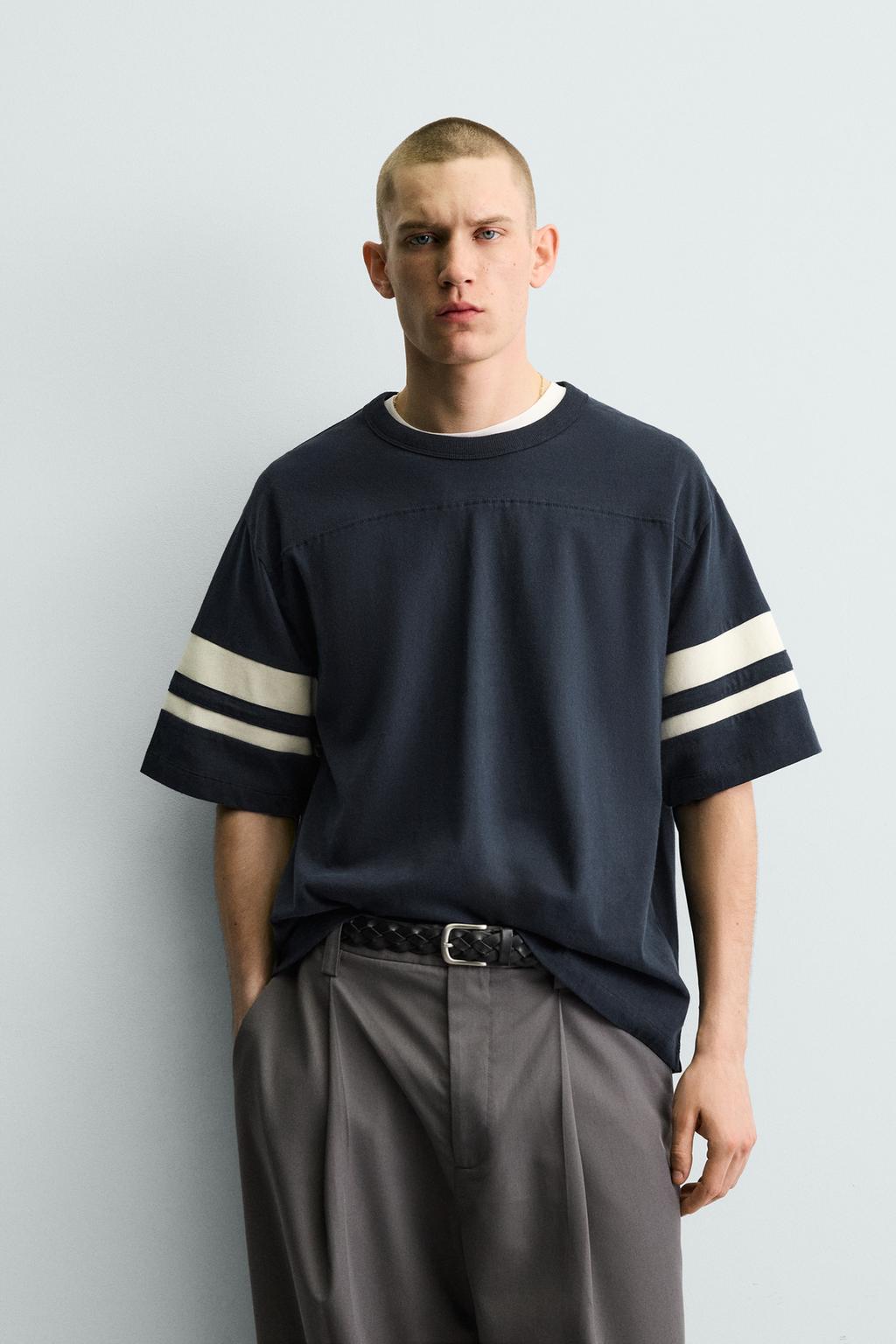 ФУТБОЛКА  С КОНТРАСТНЫМИ ПОЛОСАМИ