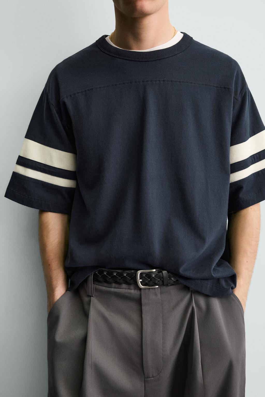 ФУТБОЛКА  С КОНТРАСТНЫМИ ПОЛОСАМИ