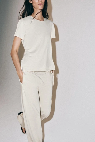 Футболка с открытой пряжкой- Заказать в России