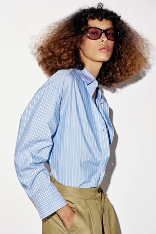 Рубашка оверсайз с ремнем и футболкой- Заказать в России