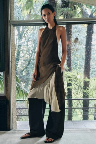 Асимметричное комбинированное платье из коллекции «Zw»- Заказать в России