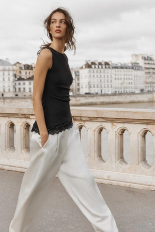 Топ с драпировкой и кружевом