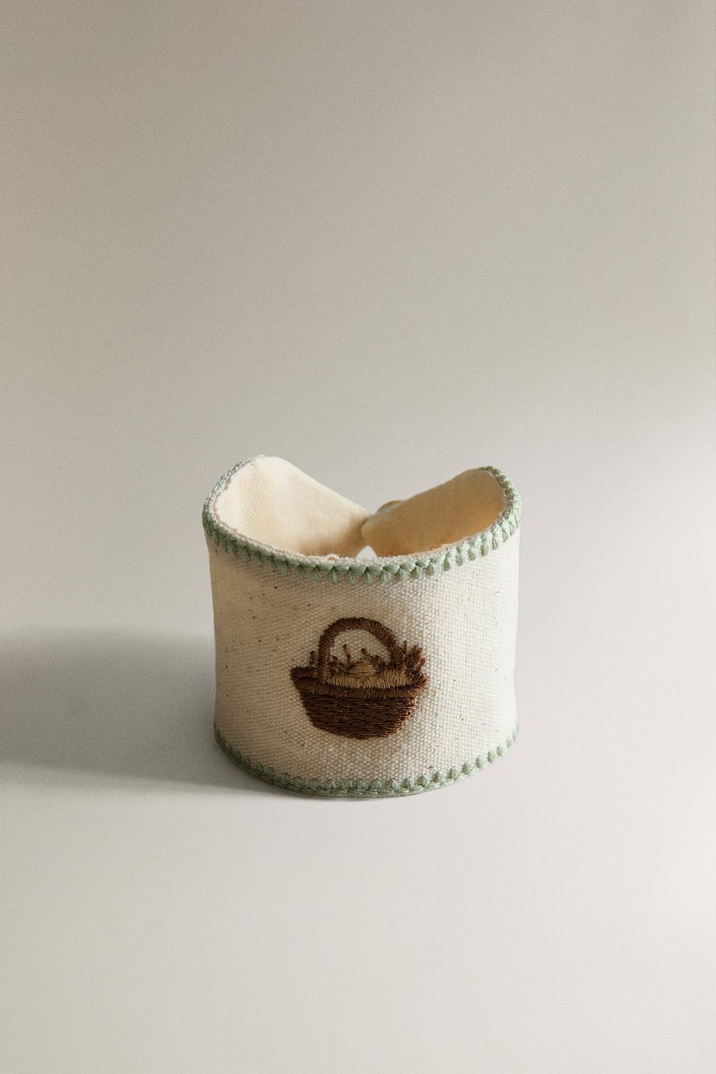 Набор держателей для салфеток с вышивкой на пасху (набор из 4 шт.)