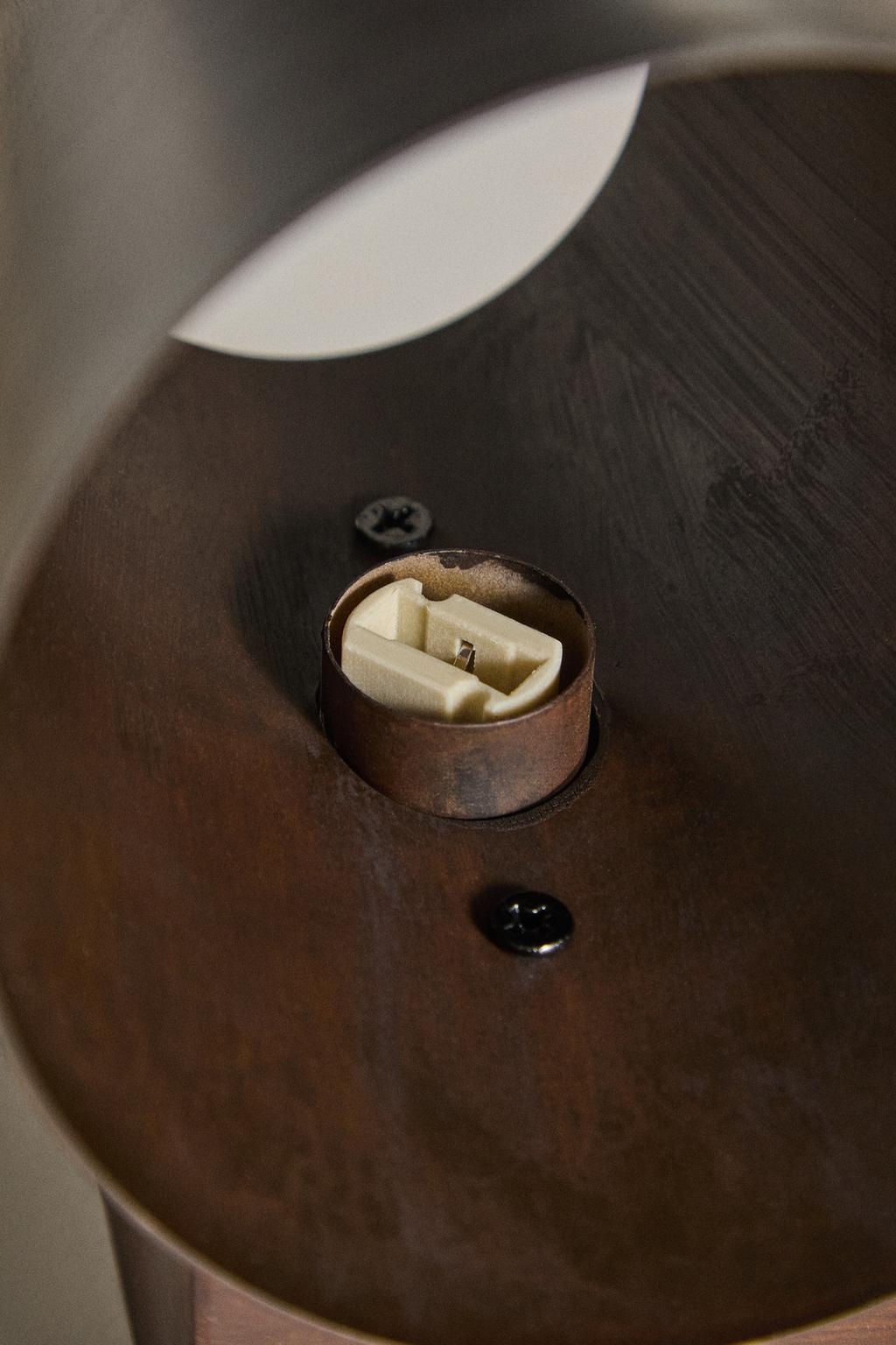 Бра | светильник для стены в рустикальном металлическом исполнении