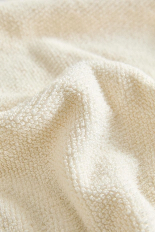 Полотенце для ванны с рельефным узором и контрастным краем- Заказать в России