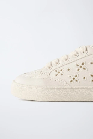 Перфорированные кроссовки- Заказать в России