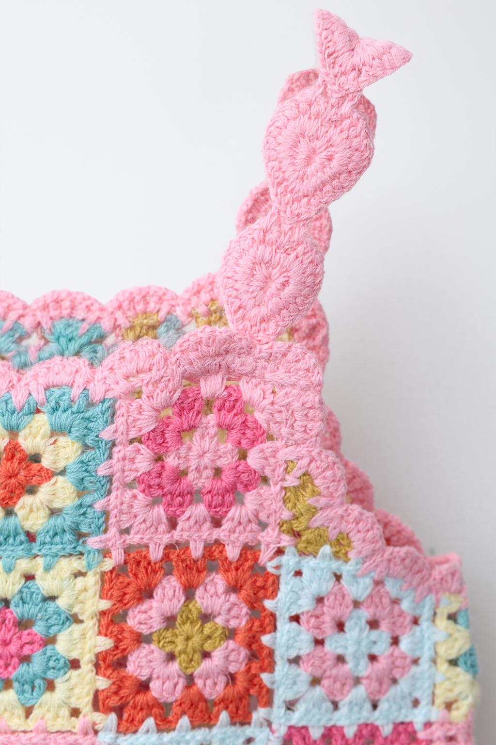 ВЯЗАНЫЙ ТОП КРЮЧКОМ С СЕРДЕЧКАМИ