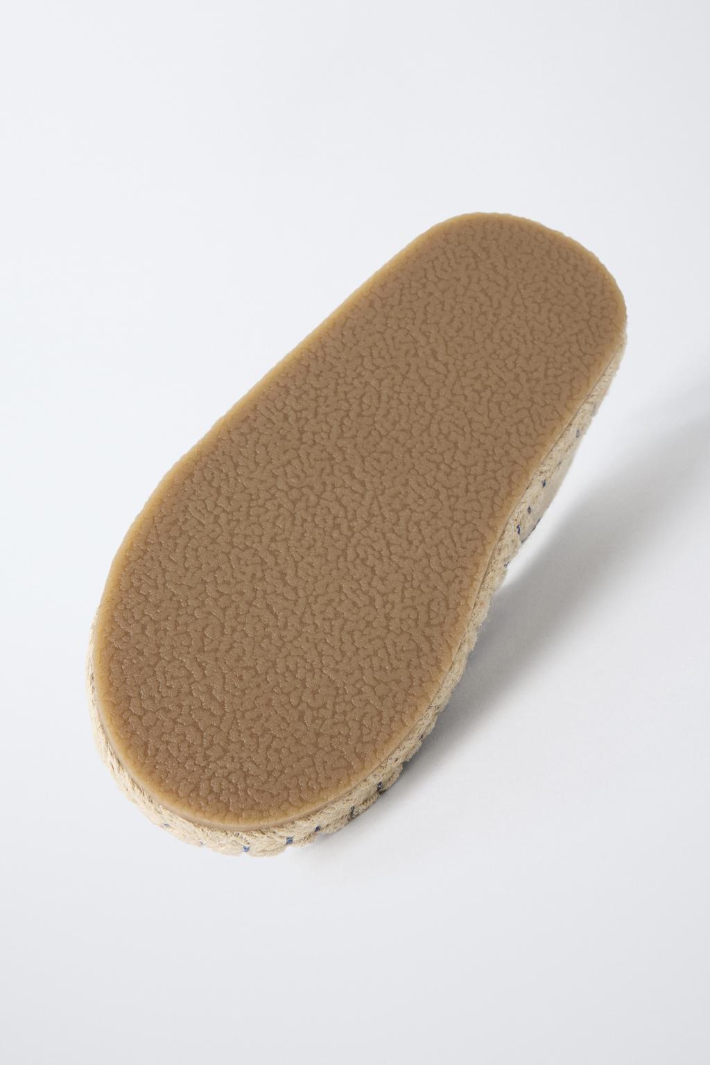 ЭСПАДРИЛЬИ С ВЫШИВКОЙ