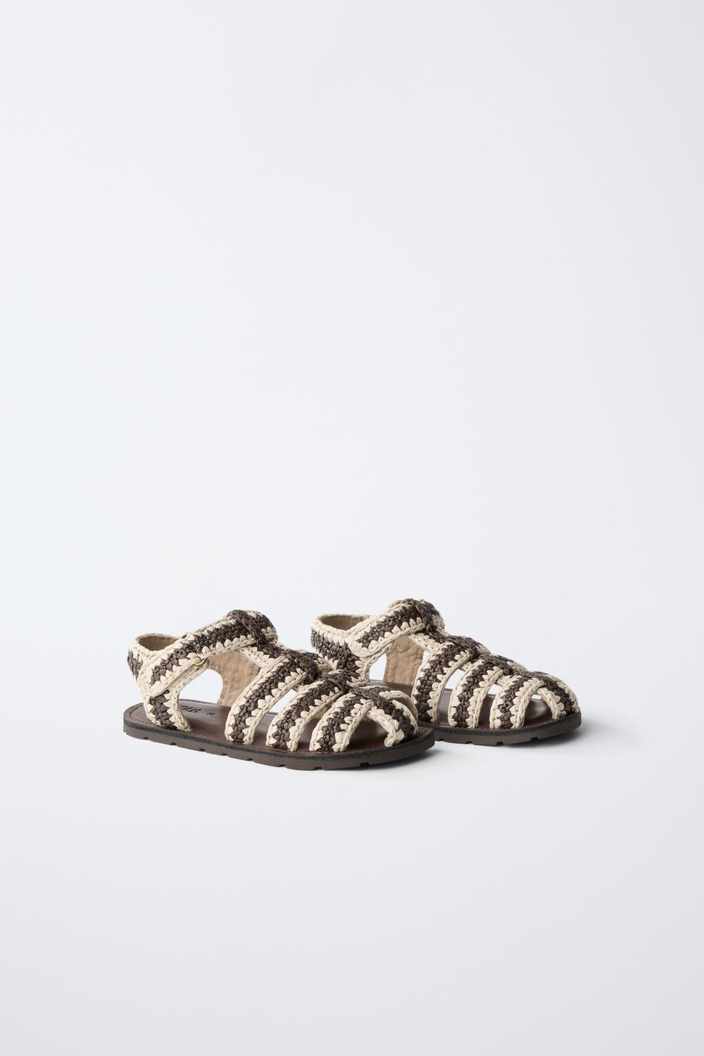 САНДАЛИИ C РЕМЕШКАМИ