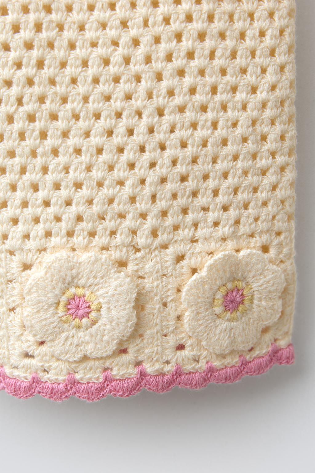 ВЯЗАНЫЕ КРЮЧКОМ БРЮКИ-КЮЛОТЫ С ЦВЕТАМИ