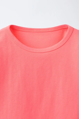 Однотонная футболка