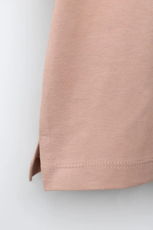 Однотонная футболка