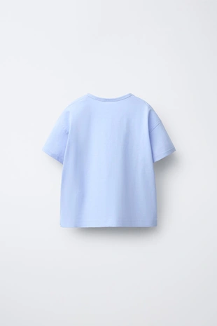 Однотонная футболка