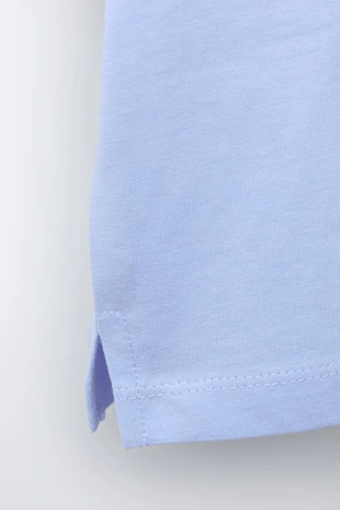 Однотонная футболка