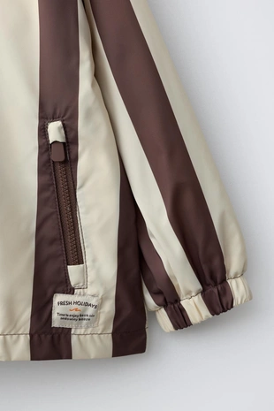 Легкий дождевик в полоску- Заказать в России