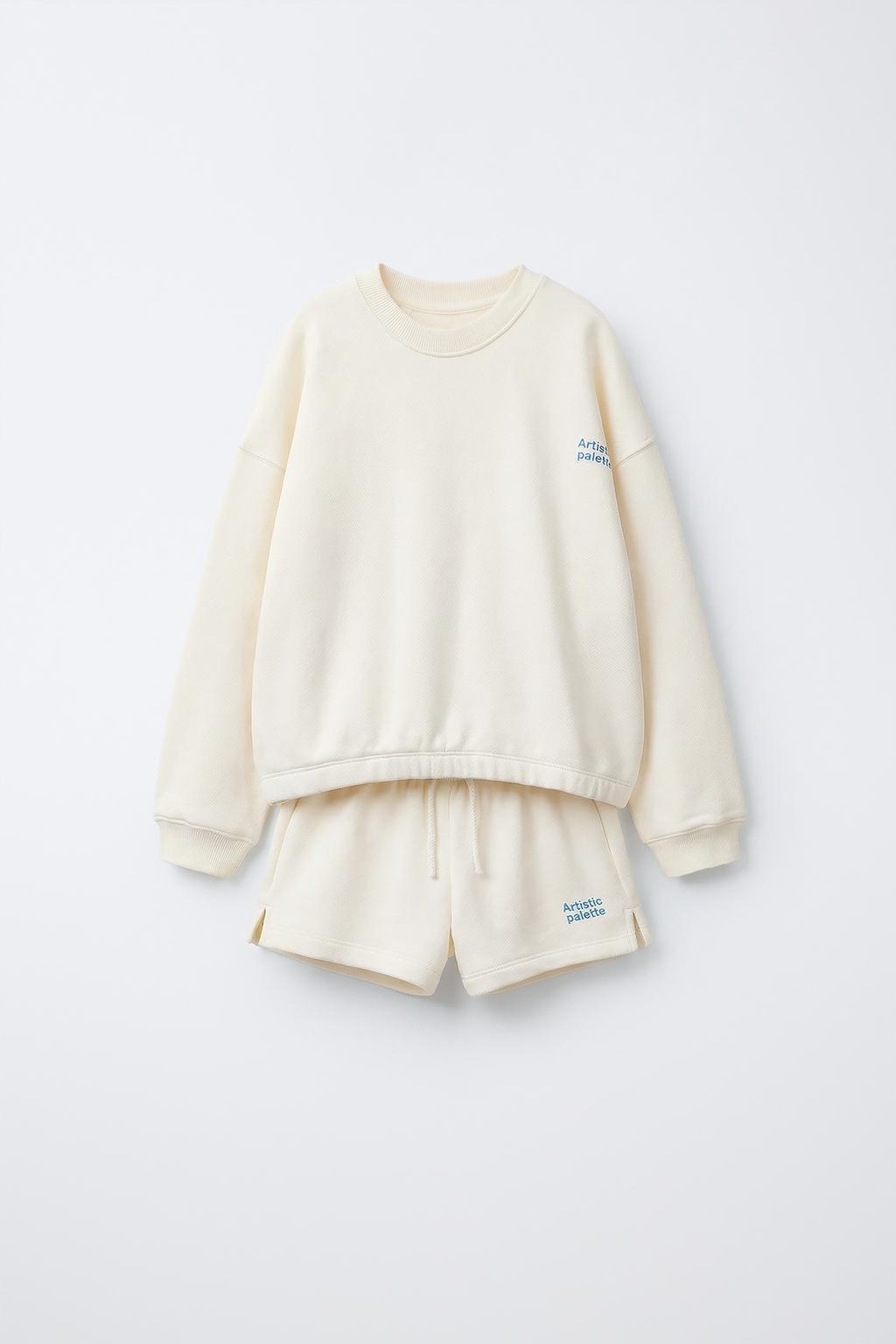 КОМПЛЕКТ ИЗ ТОЛСТОВКИ И ШОРТОВ С НАДПИСЬЮ