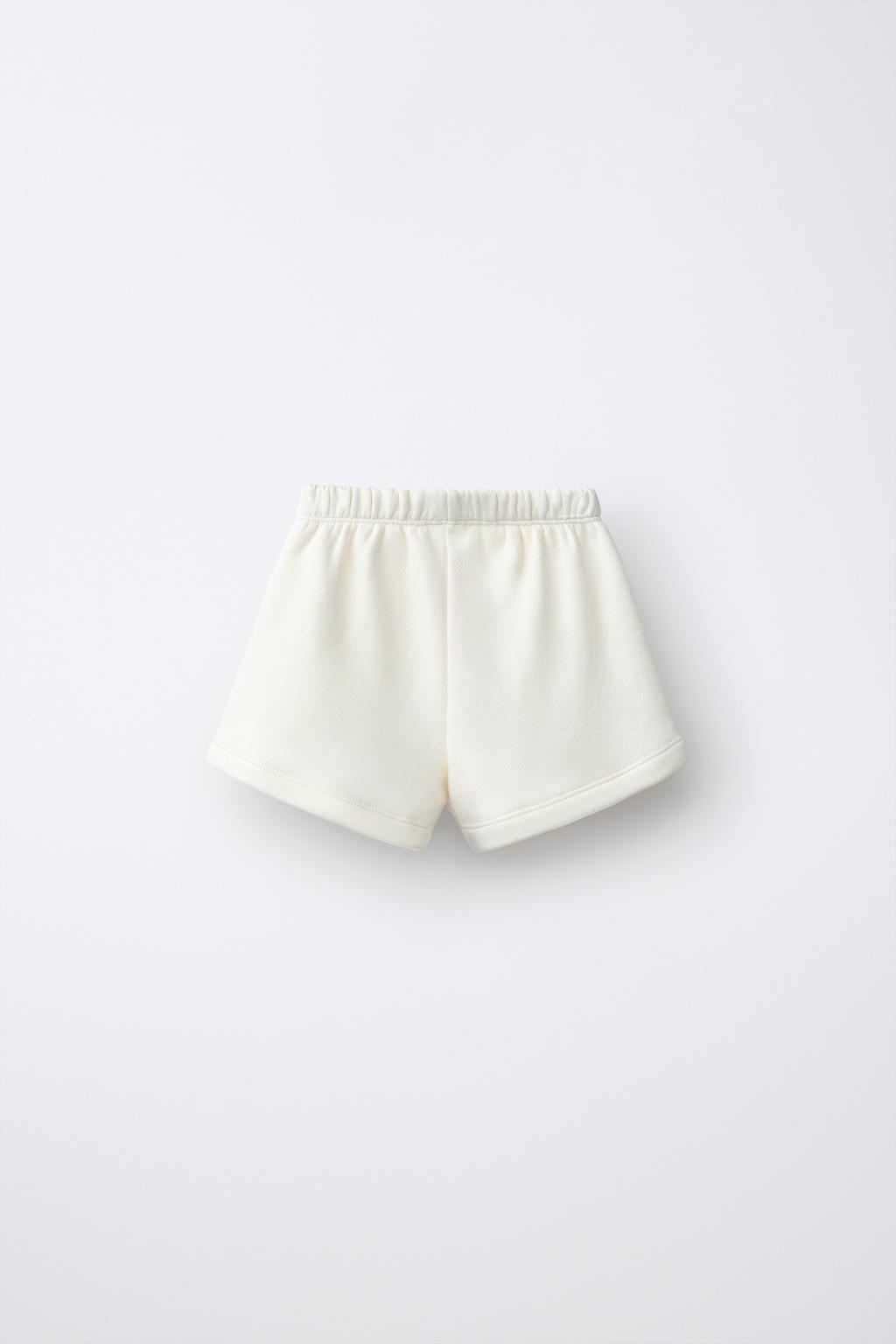 КОМПЛЕКТ ИЗ ТОЛСТОВКИ И ШОРТОВ С НАДПИСЬЮ