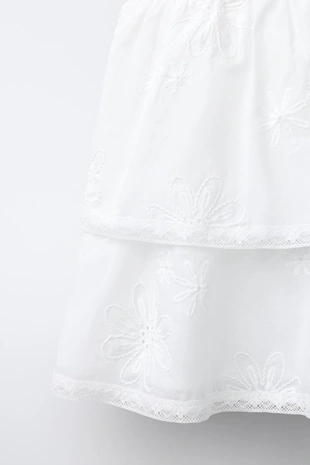 Платье с воланами и вышивкой цветов- Заказать в России