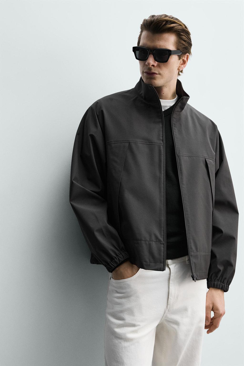 ЛЕГКАЯ НЕПРОМОКАЕМАЯ КУРТКА ИЗ ВЫСОКОТЕХНОЛОГИЧНОЙ ТКАНИ