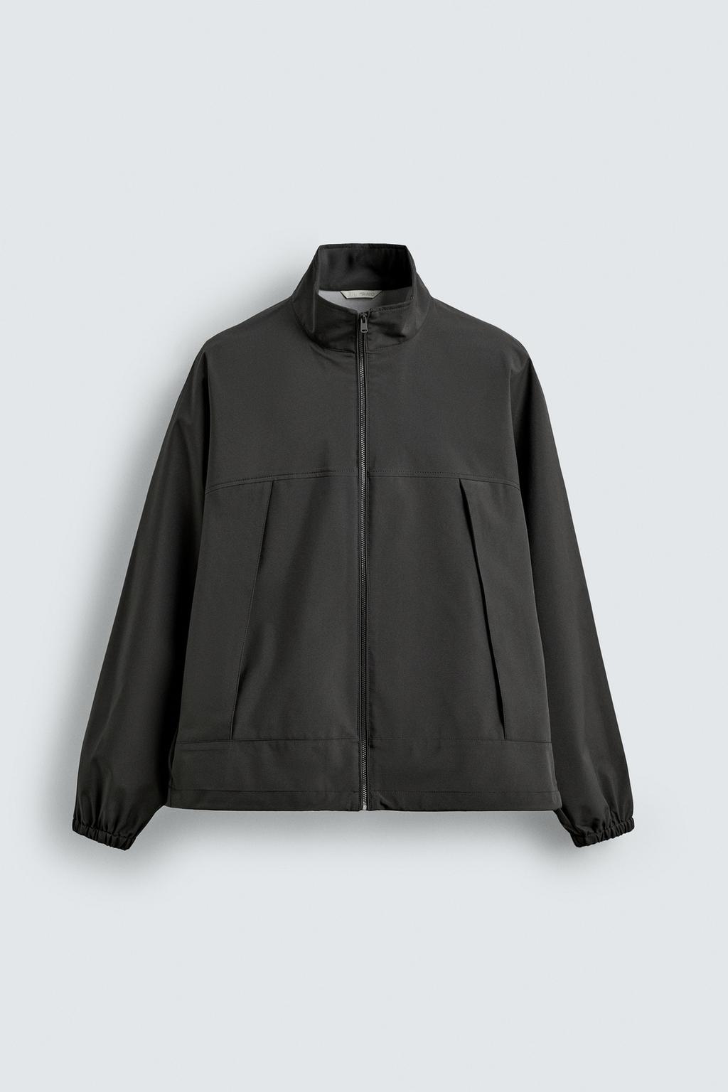 ЛЕГКАЯ НЕПРОМОКАЕМАЯ КУРТКА ИЗ ВЫСОКОТЕХНОЛОГИЧНОЙ ТКАНИ