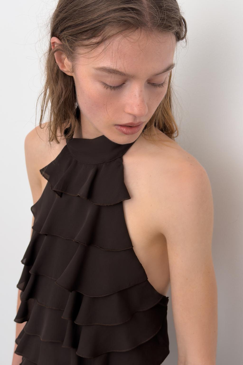 ТОП ИЗ ЖОРЖЕТА С ГОРЛОВИНОЙ ХАЛТЕР