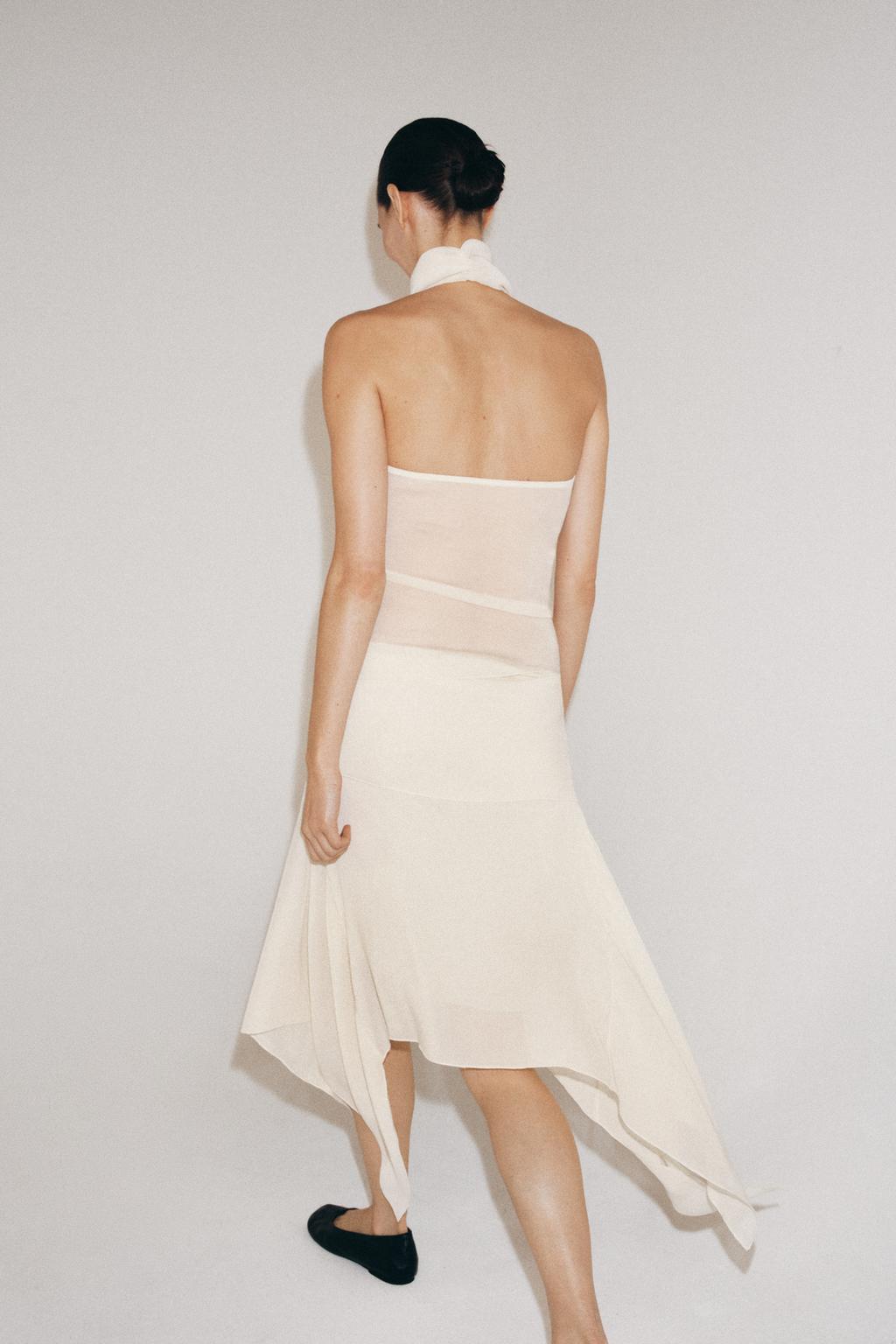 СВОБОДНЫЙ ТОП С ГОРЛОВИНОЙ ХАЛТЕР