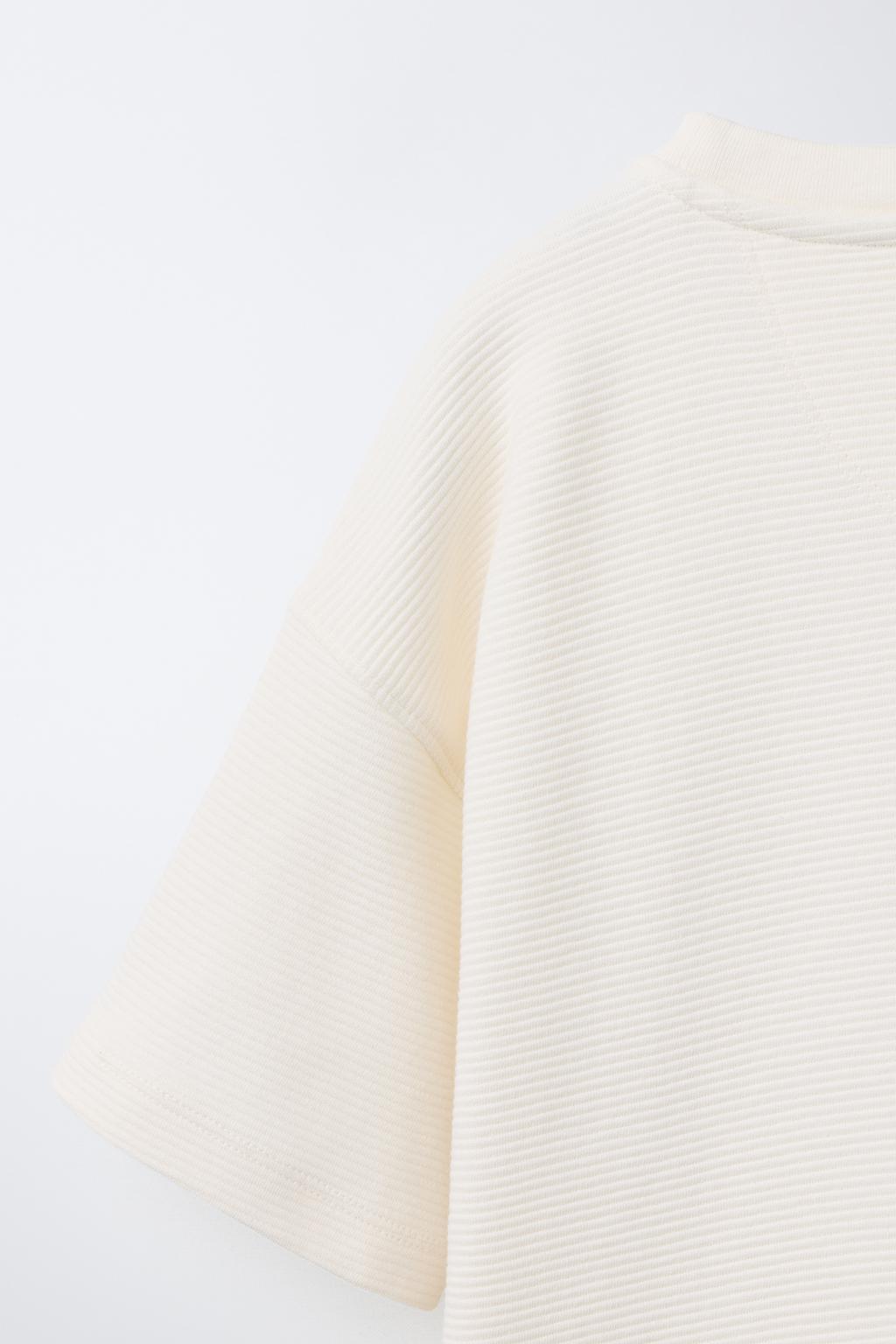 ФУТБОЛКА ИЗ ТКАНИ ОТТОМАН С НАШИВКОЙ