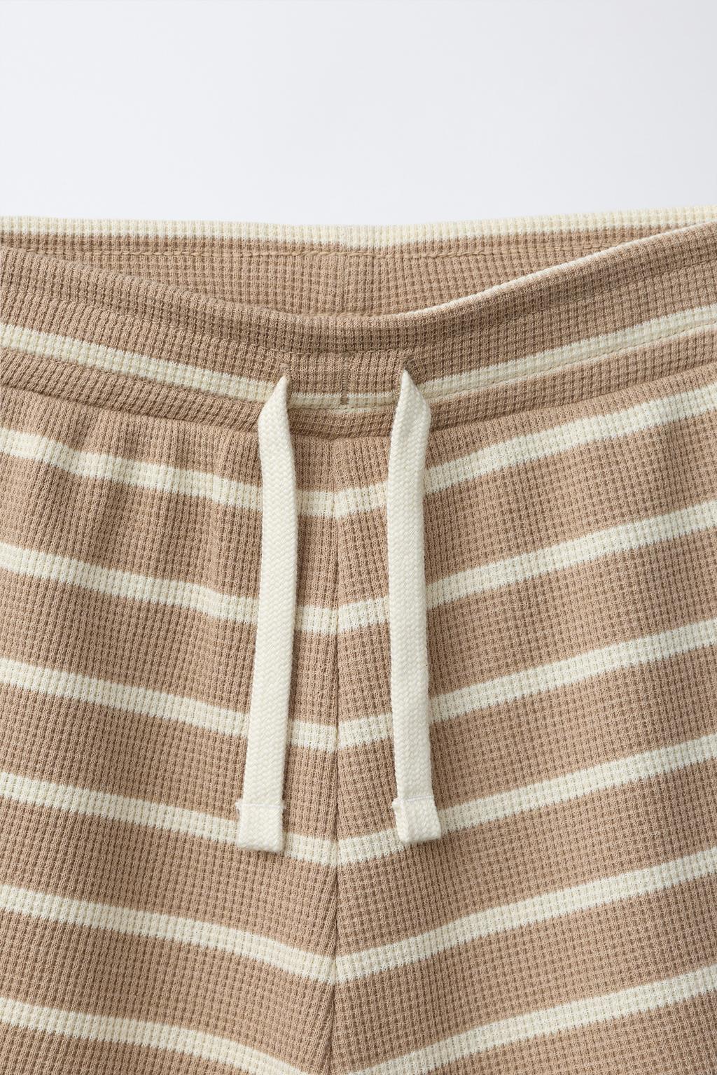 Пижама из вафельного трикотажа в полоску 6-14 лет