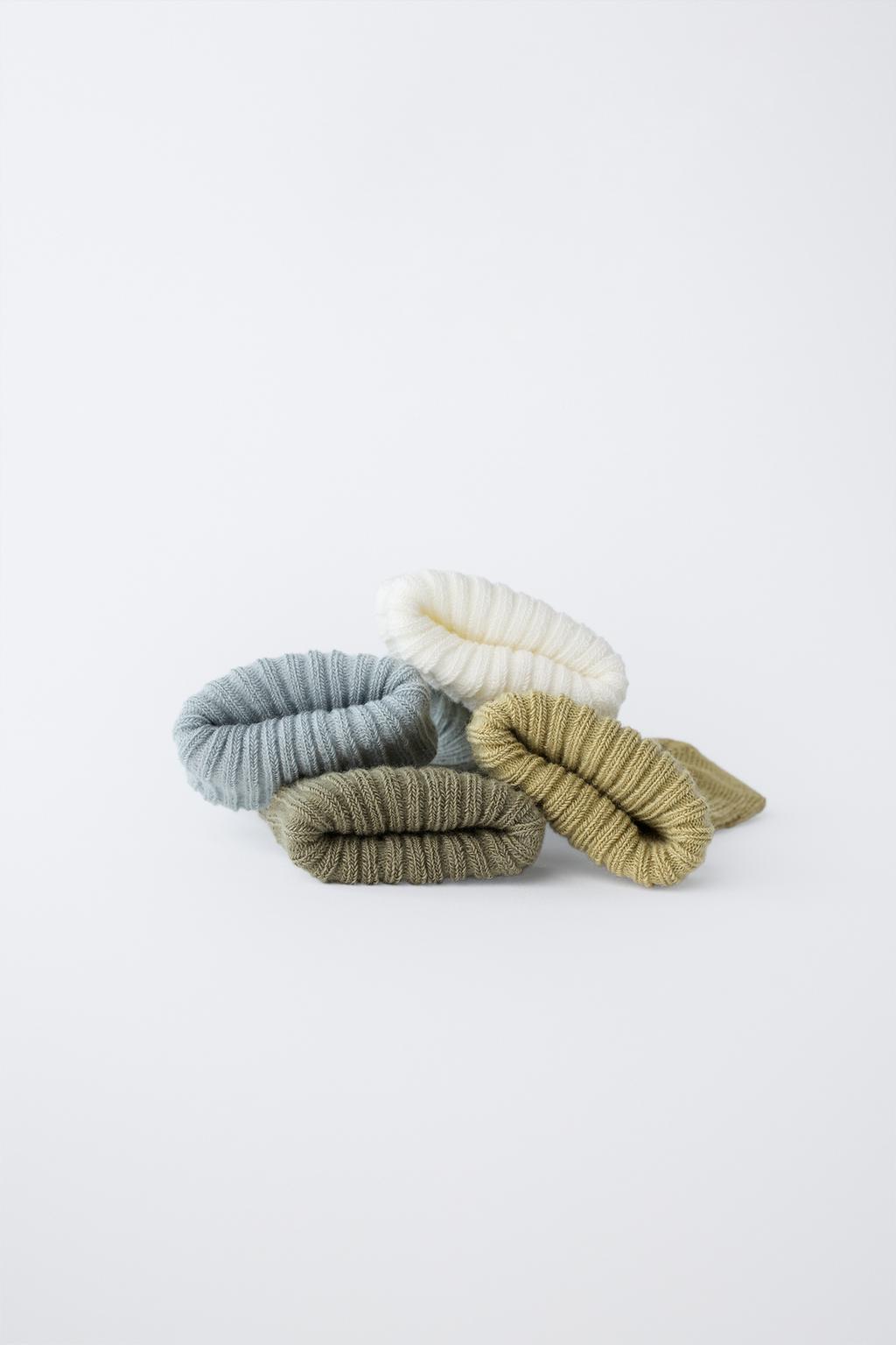 НАБОР ИЗ ЧЕТЫРЕХ ЦВЕТНЫХ НОСКОВ В КОРОБКЕ