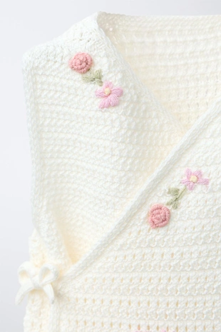 Вязаный комбинезон с цветочной вышивкой- Заказать в России