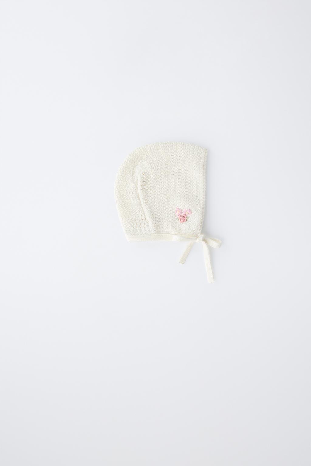 ЧЕПЧИК С ВЫШИВКОЙ ЦВЕТКА