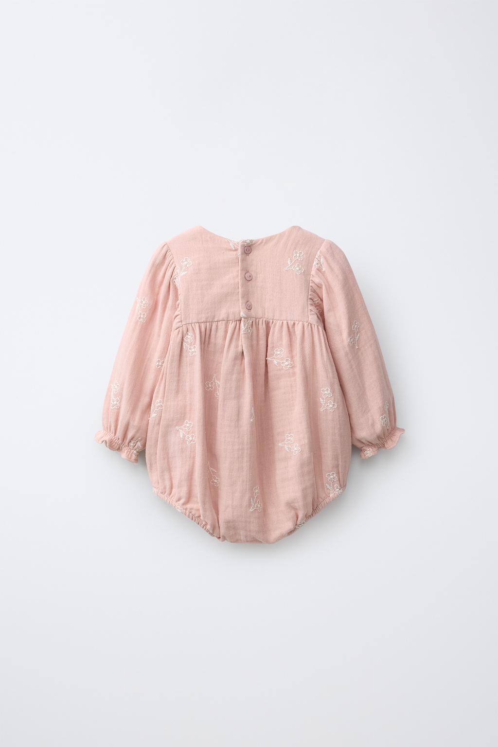 КОМБИНЕЗОН С ВЫШИВКОЙ «ЦВЕТЫ»