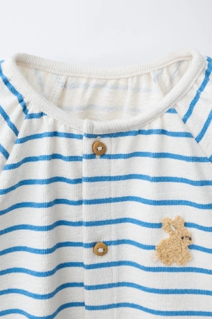 Комбинезон в полоску с вышивкой «кролик»- Заказать в России