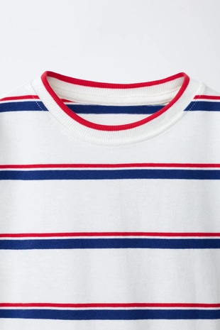 Футболка в полоску