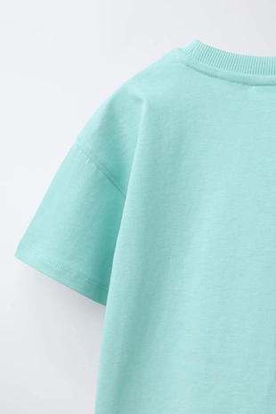 Футболка с анималистическим принтом